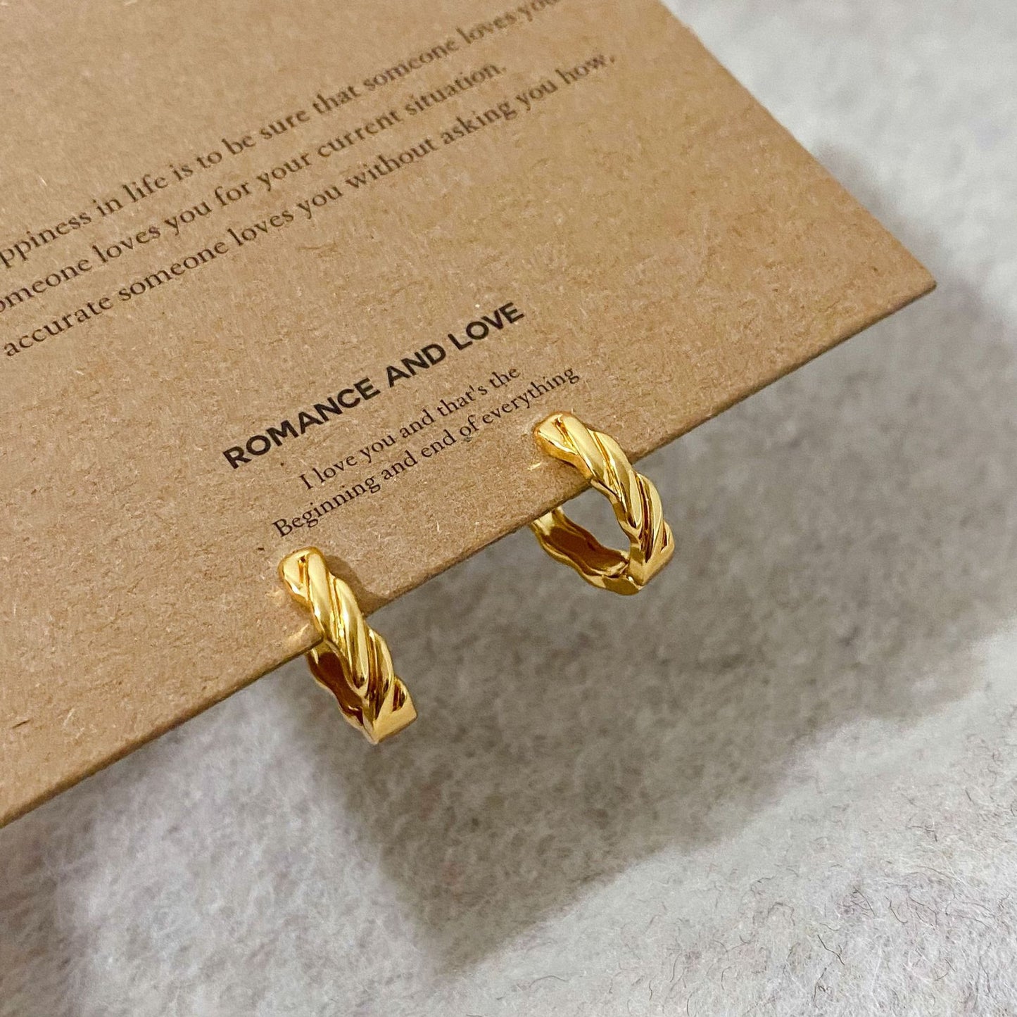 Women's Copper Plated Real Gold Korean Style Simple Diamond Plaid Glossy Ear Buckle