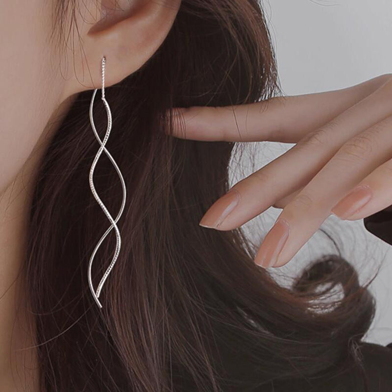 Women's Minority Design Long Geometric Fashion Commuter Earrings