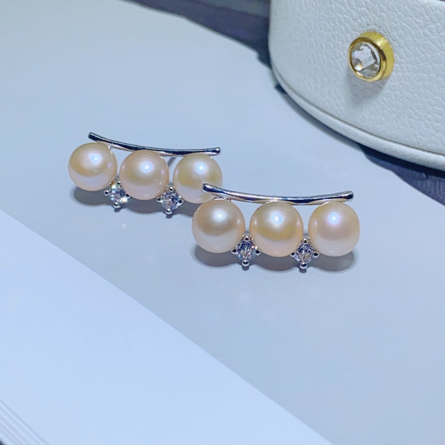 Micro Inlaid Zircon Pearl Tassel Sier Needle Earrings