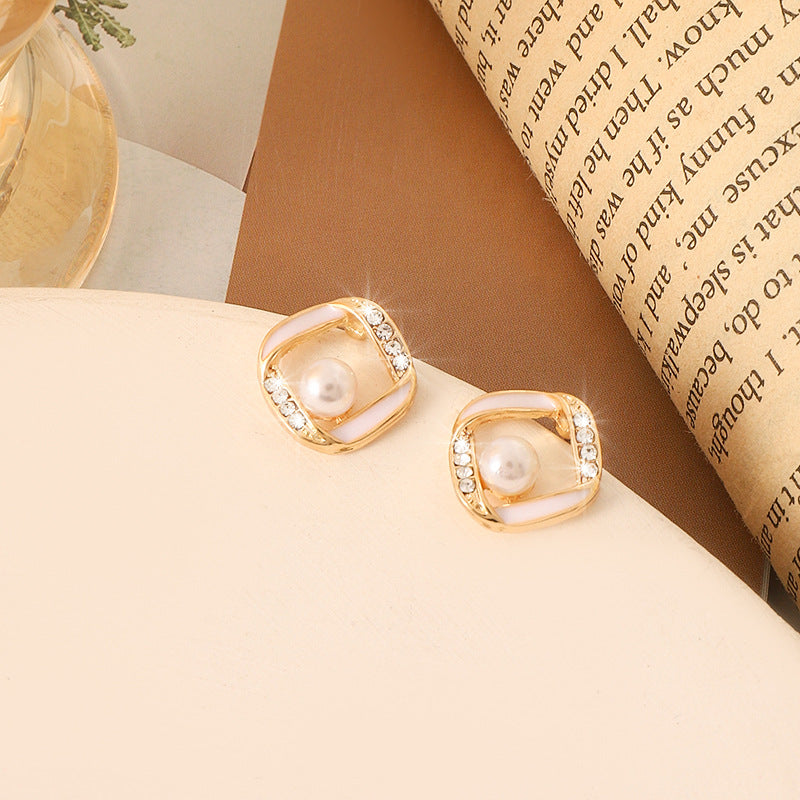 Simple Retro Sier Needle Pearl High Sense Ear Earrings