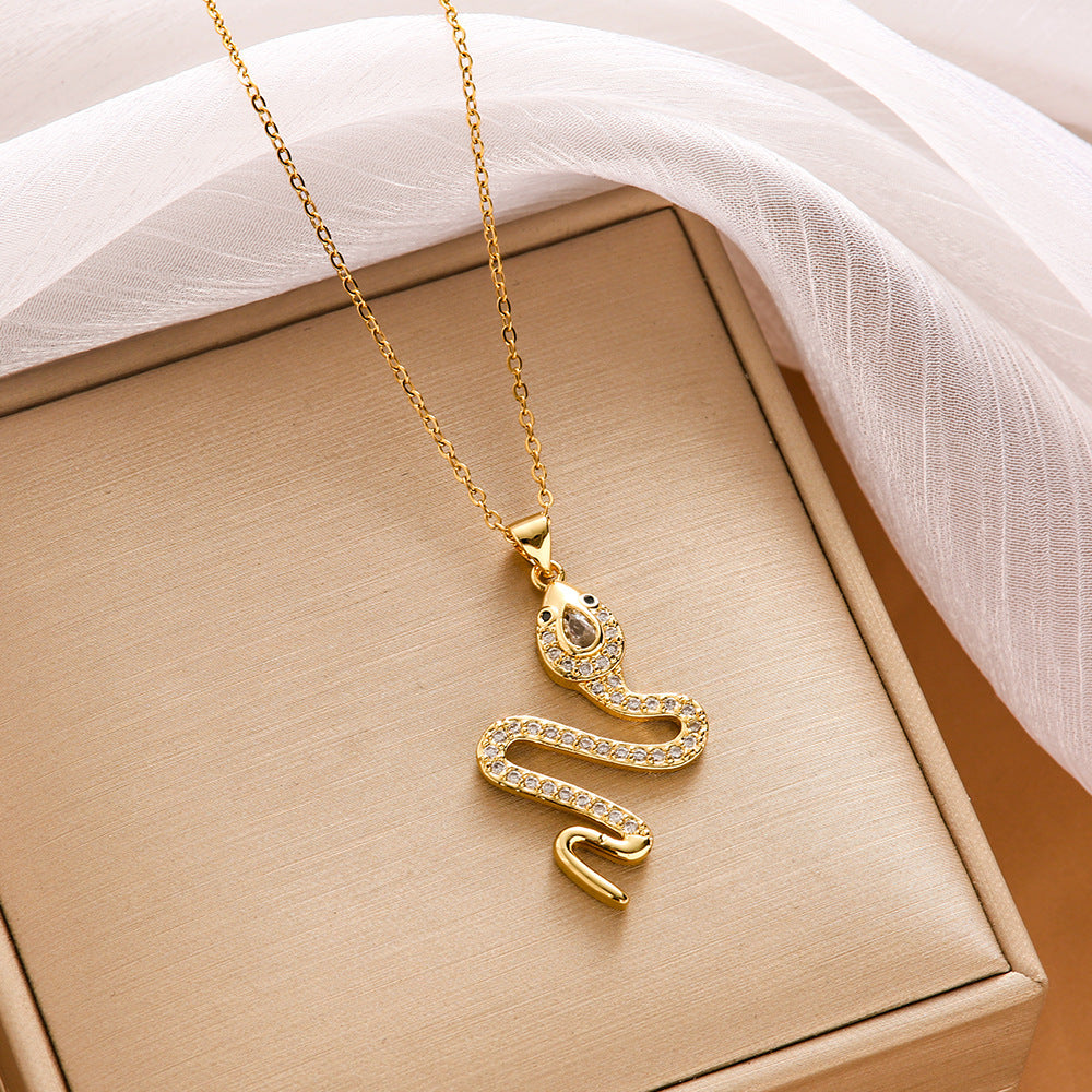 Female Niche High-grade Clavicle Chain Light Luxury Necklaces