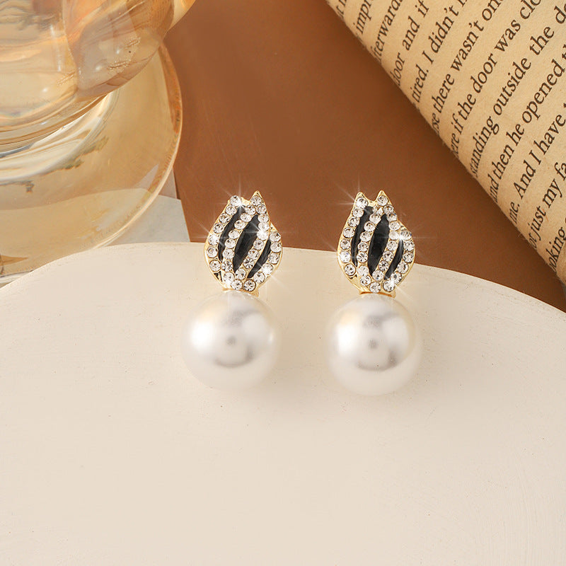 Simple Retro Sier Needle Pearl High Sense Ear Earrings