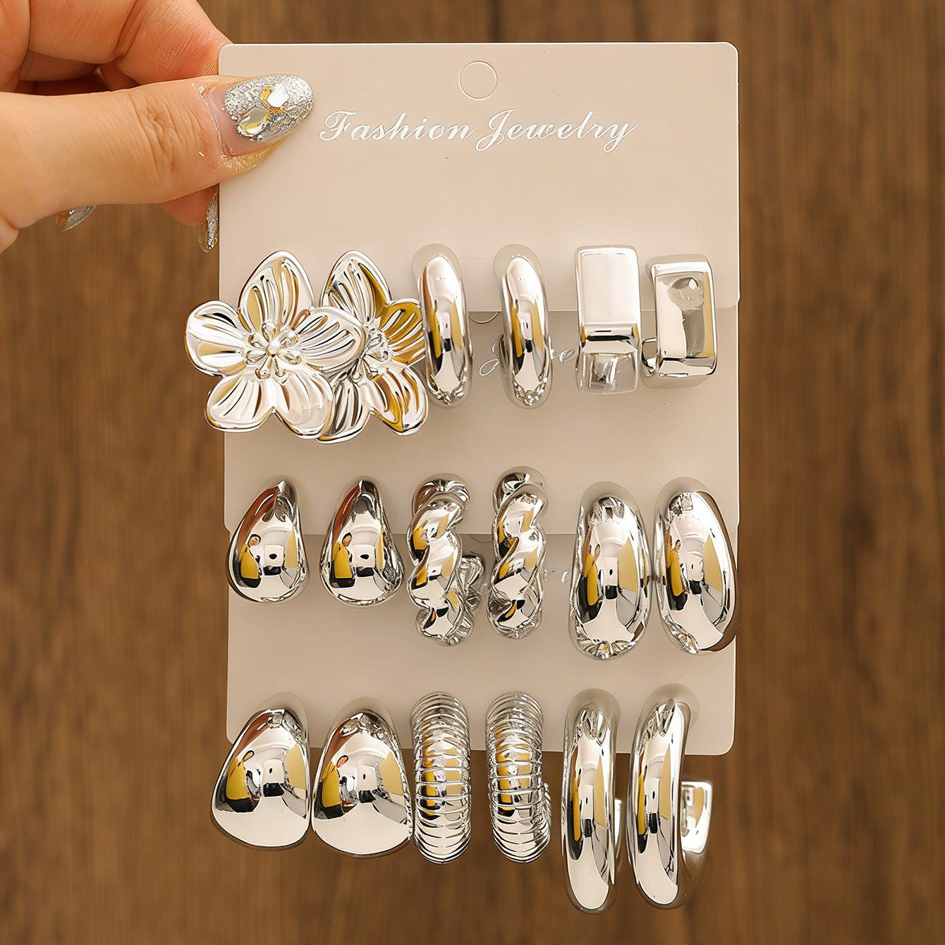 Women's Gold Geometric Fashionable High Sense Combination Earrings