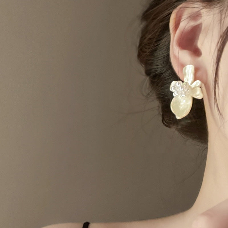 Fairy French Style Vintage Pearl Flower Acrylic Exquisite High Sense Earrings