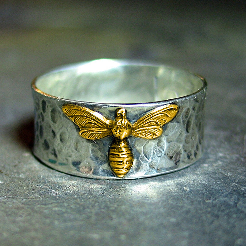 Shi Moth Insecta Creative Retro Three-dimensional Ring