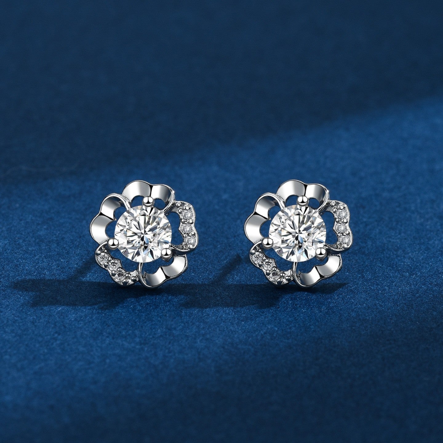 Women's Copper Plated Gold Micro Inlaid Zircon Stud Earrings