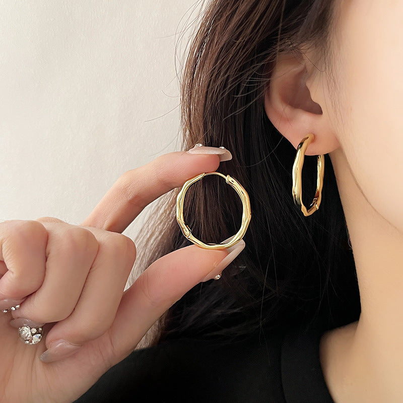 Simple Cold Style Female Ear Circle Temperament Earrings