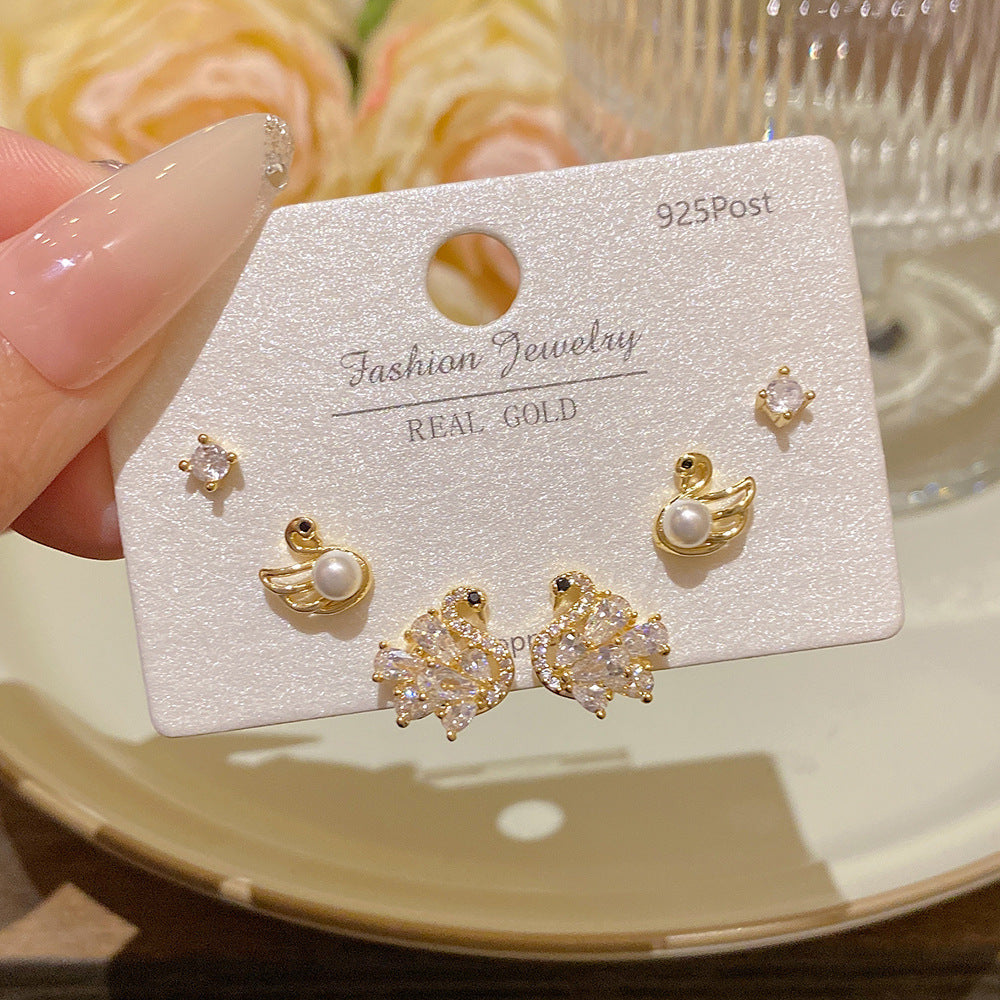 Women's Needle One Card Three Pairs Earings Small Delicate Summer High-grade Stud Earrings
