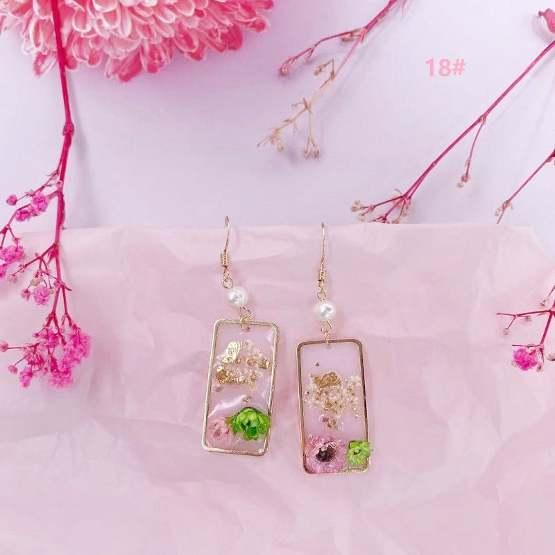 Women's Dried Flower Fresh Real Gold Foil Stud Earrings
