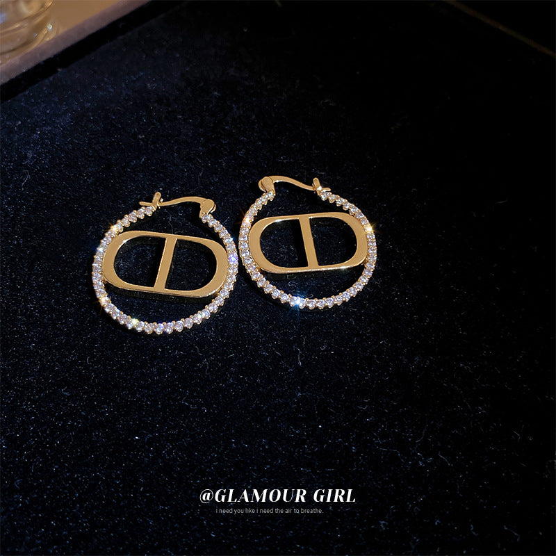 Women's Zircon Letter Pig Nose Geometric Clip Light Luxury High-grade Temperament Ear Buckle