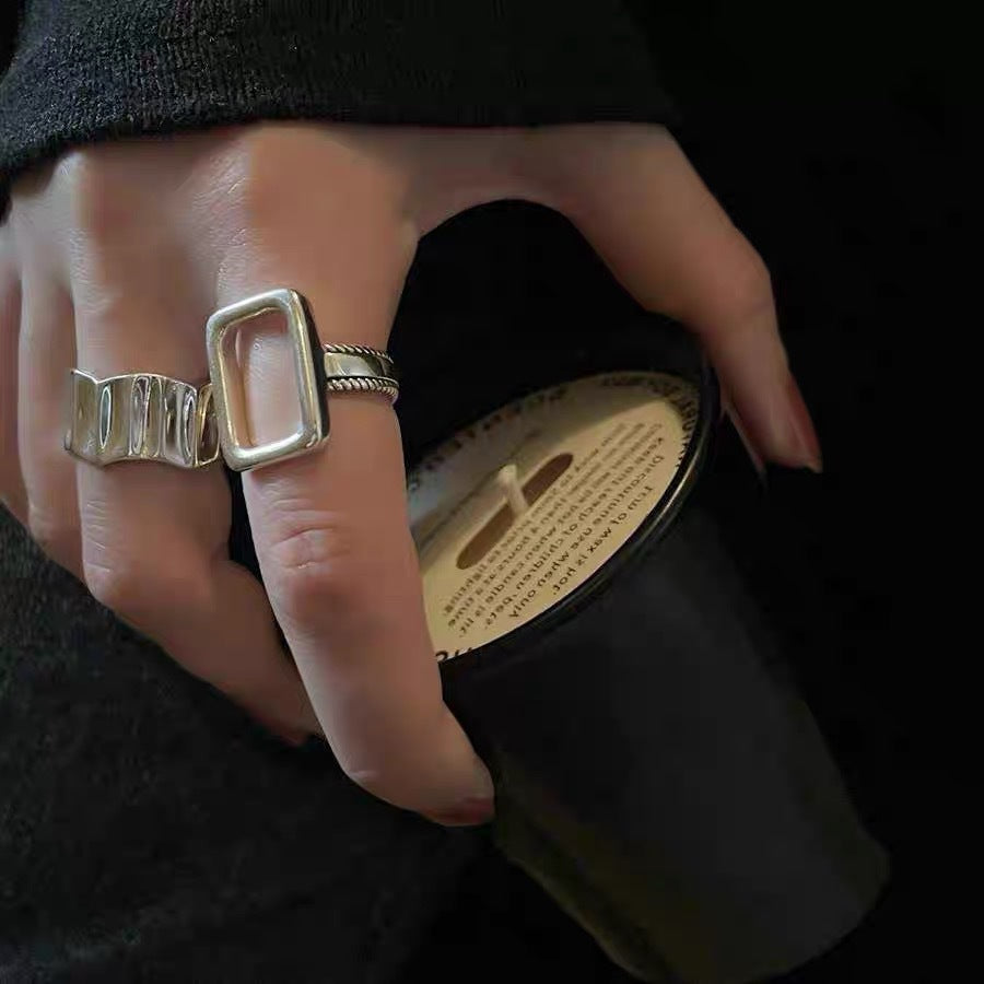 Women's Metal Retro Irregular Geometric Hollow Opening Continuous Niche Rings