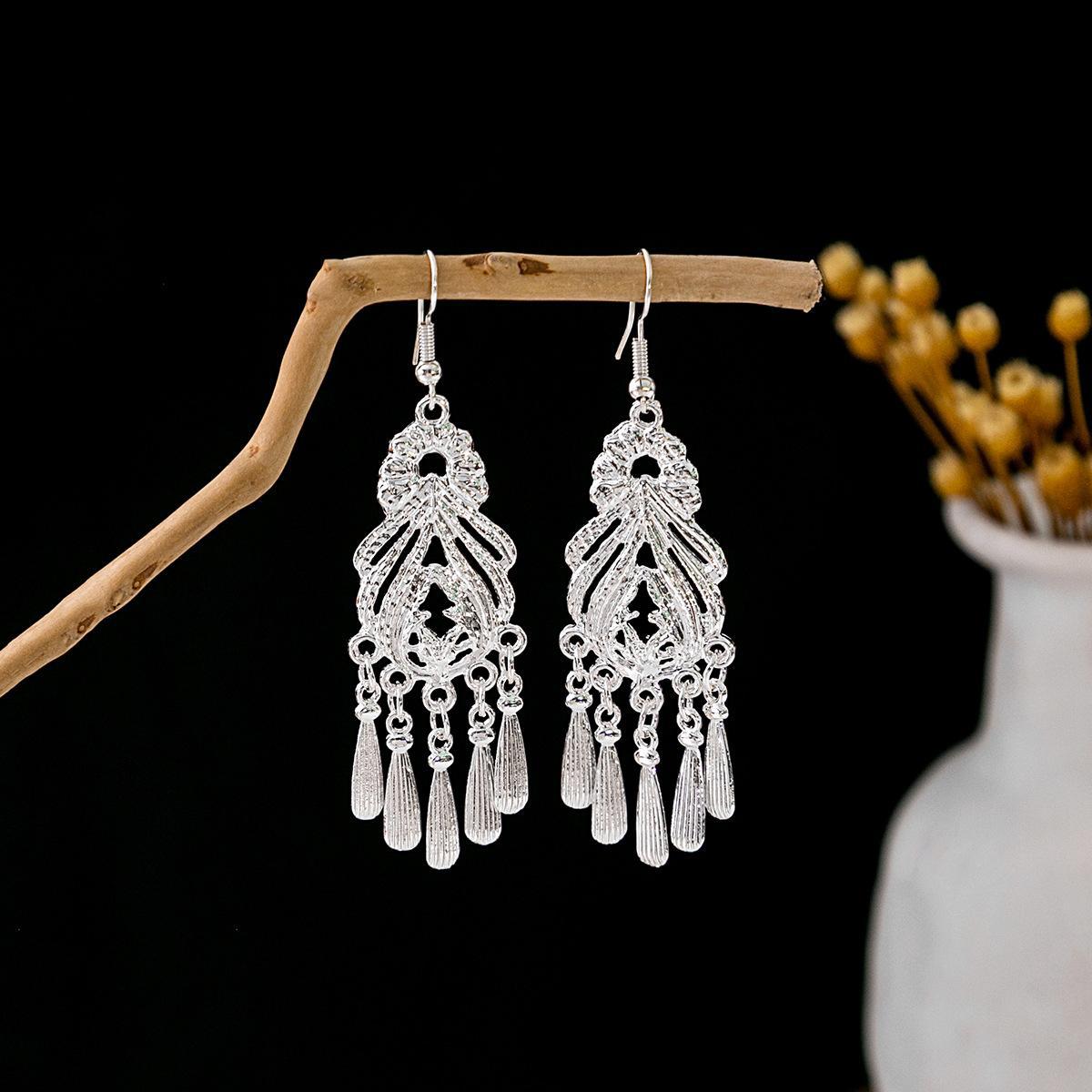 Miao Sier Personality Hollow Out Leaf-shaped Fashion Earrings