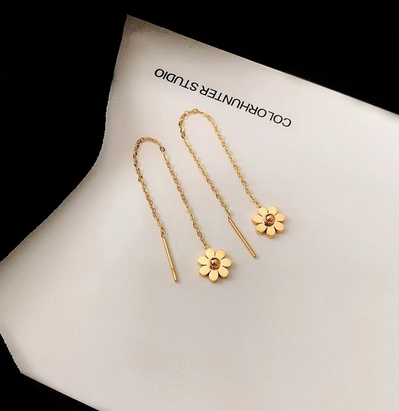 Women's Daisy Trendy Gold High-grade Titanium Steel No Ear Line