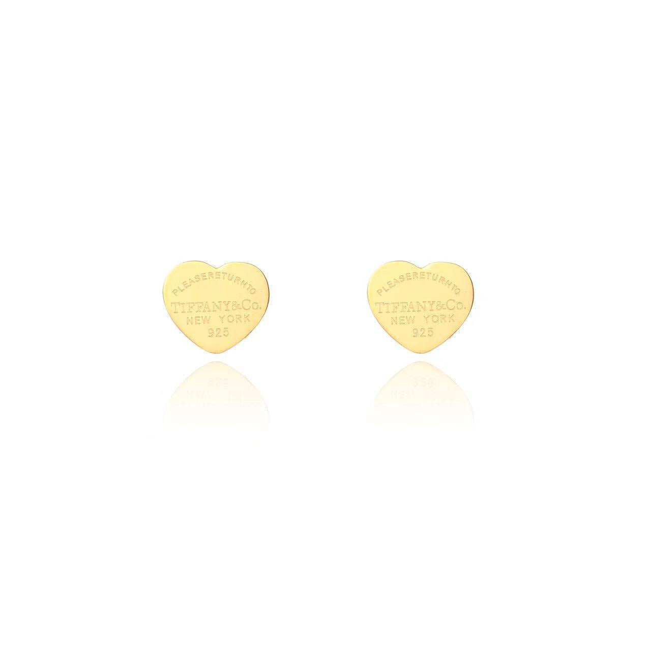 Heart-shaped Ear Do Not Fade Style Simple Stud Earrings