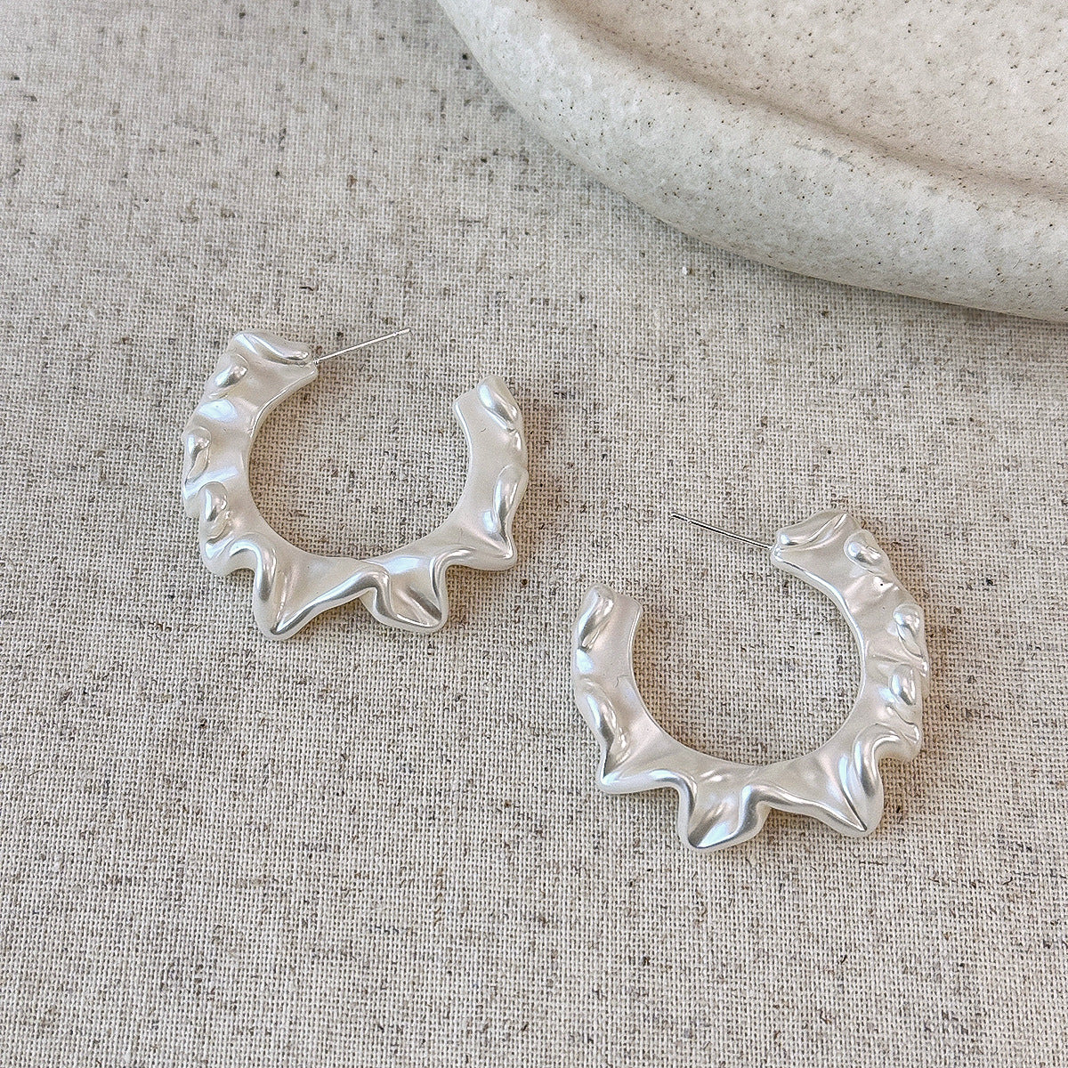 Women's High Sense Frosty Style Compact Temperamental Simple Fashion Irregular Stud Earrings