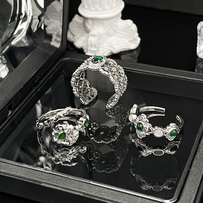 Women's High-grade Palace Style Hollow Brushed Vintage Rings