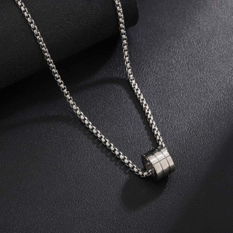 Women's Light Luxury Sier For Design High-grade Fur Fashion Necklaces
