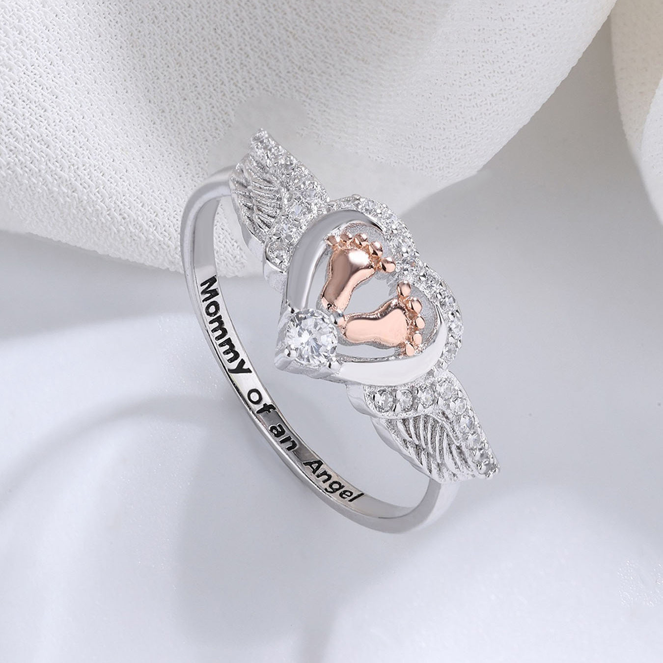 Creative Mother's Angel Wings Heart Engraved Ring