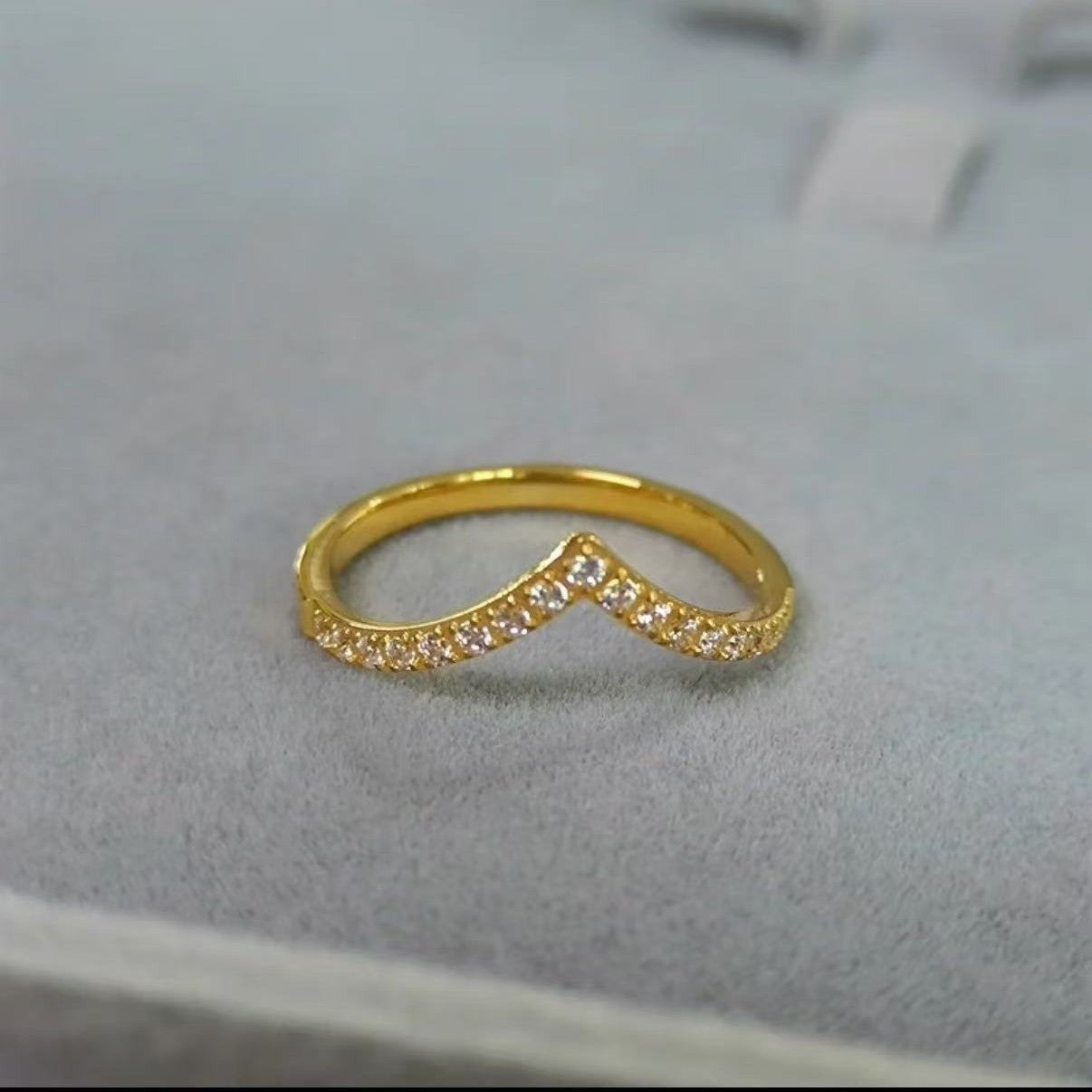 Women's V-shaped Titanium Steel Washed Simple Fashion High-grade Light Rings