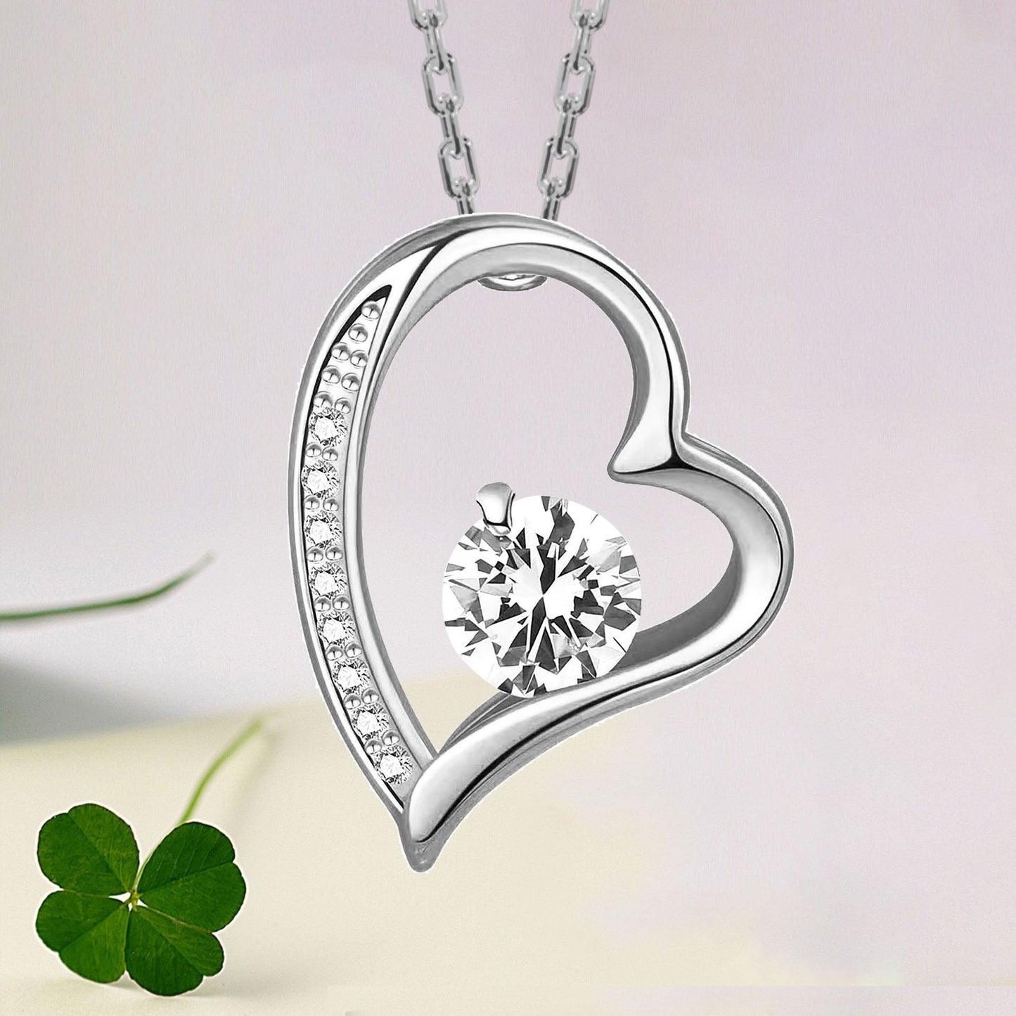 Women's Micro Inlaid Zircon Love Fashion Simple High-grade Necklace