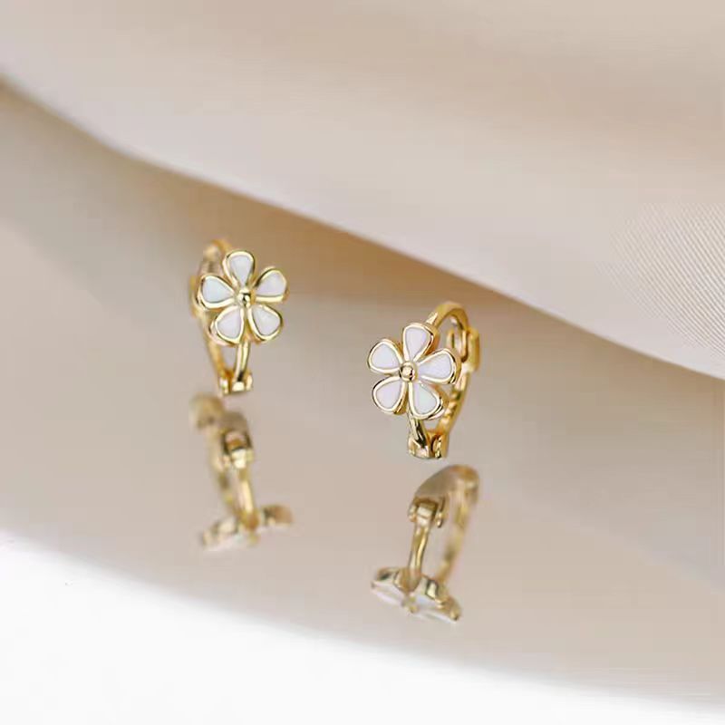 Women's Summer Daisy Clip Trendy Simple Temperamental Rings