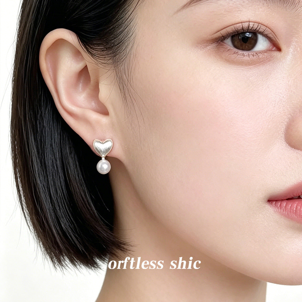 Brushed Textured Glass Pearl Heart-shaped Ear Simple Graceful Fashion Commuter Stud Earrings