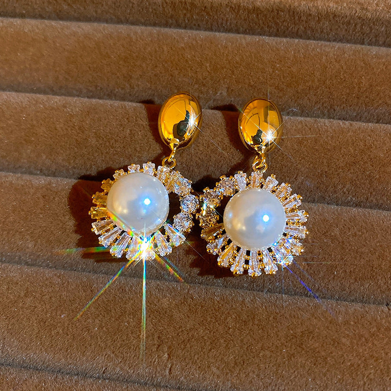 Women's Needle Inlaid Zircon Leaves Tassel Personalized Design Earrings