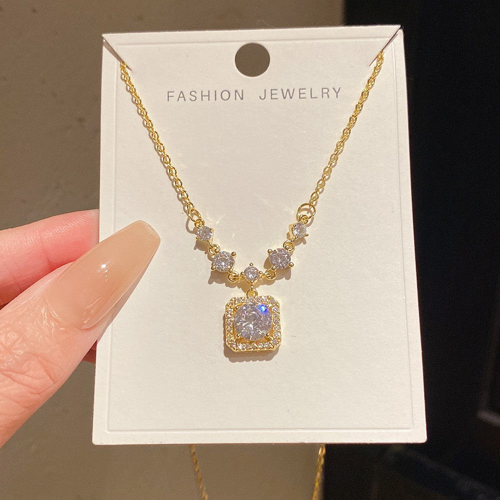 Women's Minority Simple Fashionable Elegant Zircon Clavicle Chain Titanium Steel Accessory Necklace