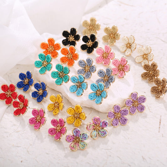 Raffia Flower Small Fashion Hand-woven Simple Earrings