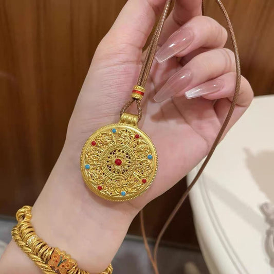 Women's Style Hollow Vajra Compass Light Luxury Necklace