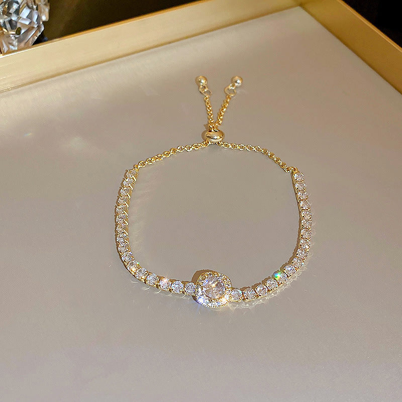 Women's Pearl Buckle French Fashion Design Retro Love Temperament Bracelets