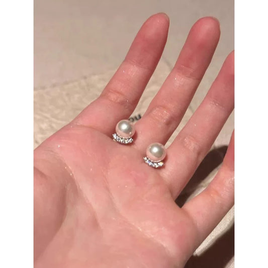 Women's High-grade Small Zircon Pearl Special Interest Light Luxury Retro Personality Earrings