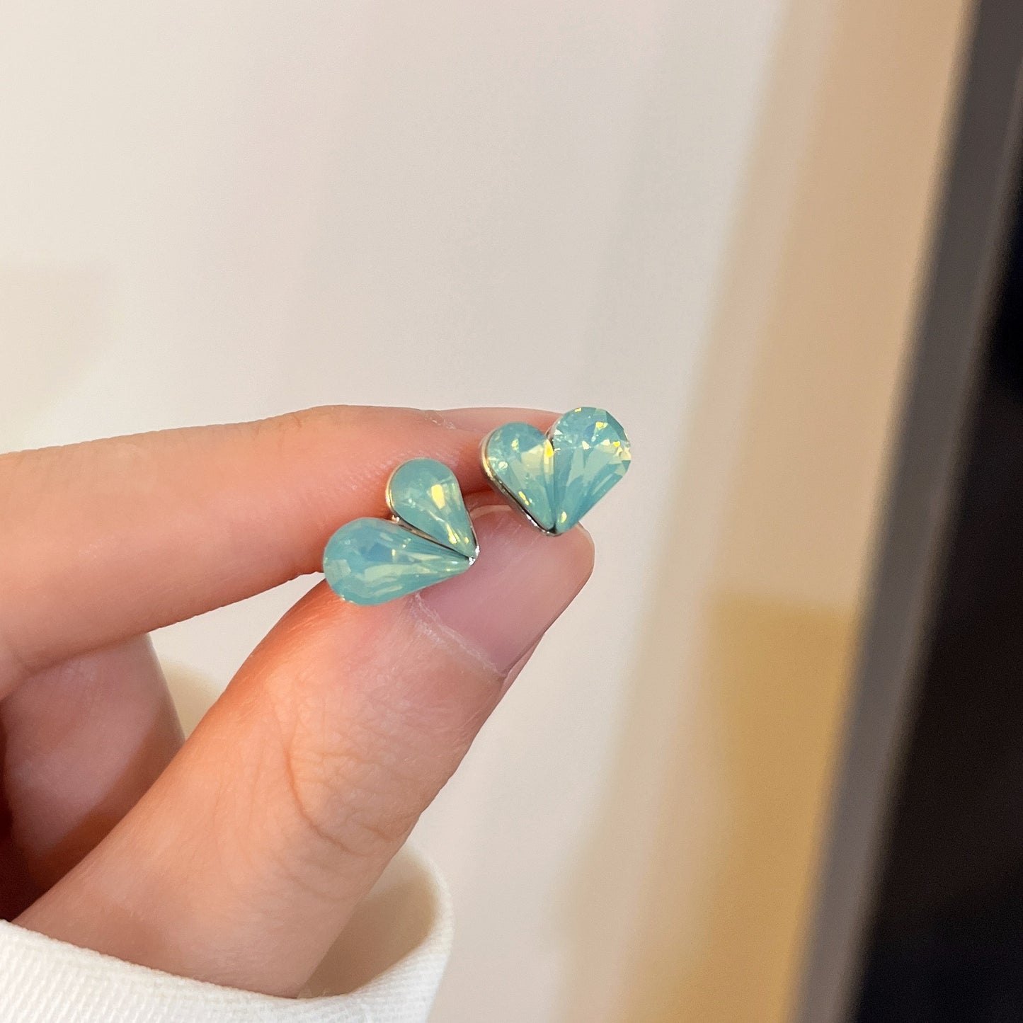 Rhinestone Love Heart Simple Fresh Temperament Stud Earrings