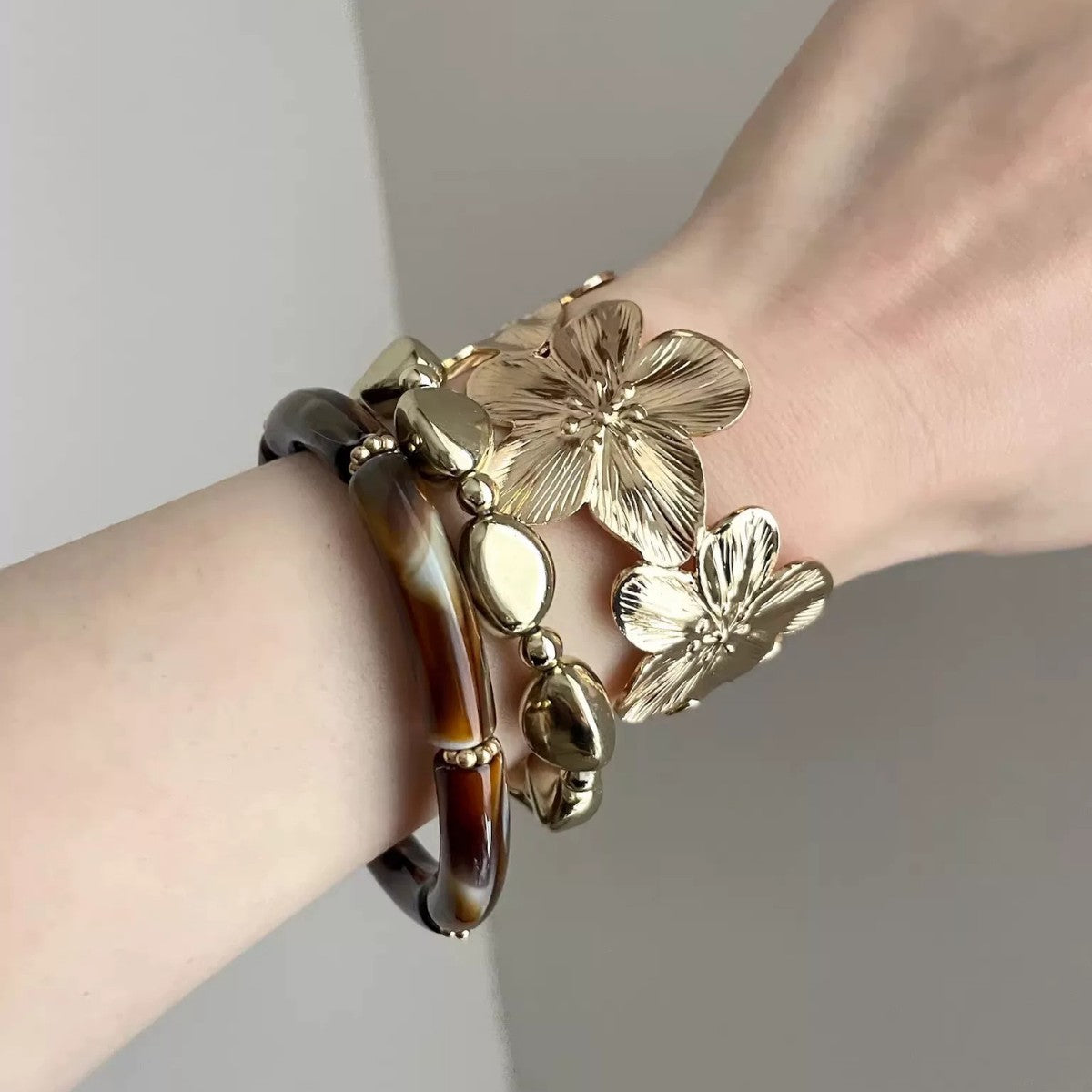 Flower Round Female Personality Fashion Exquisite Versatile Design Bracelet