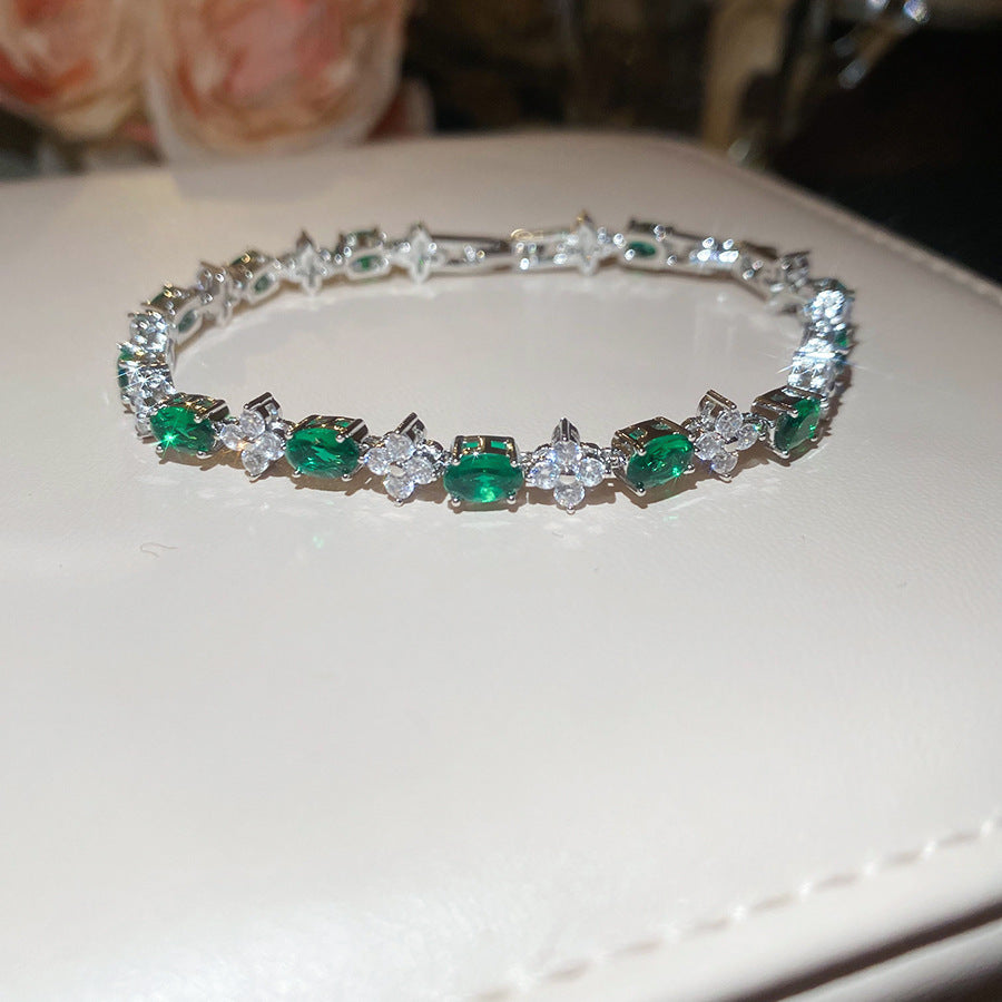 With Diamond Round Exquisite Fashion Retro Unique Design Light Luxury Bracelets