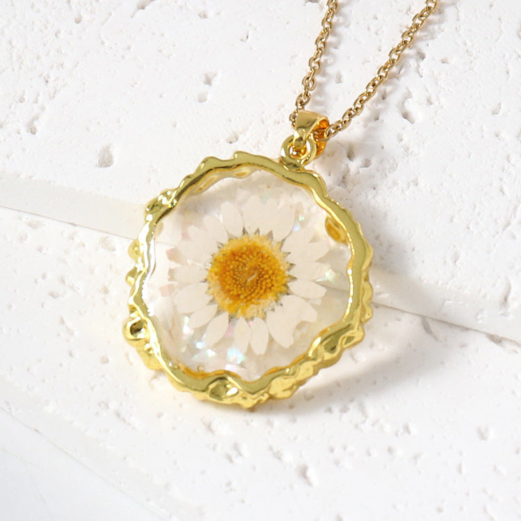 Luxury Flower Resin Preserved Fresh Epoxy Dried Ornament Necklaces