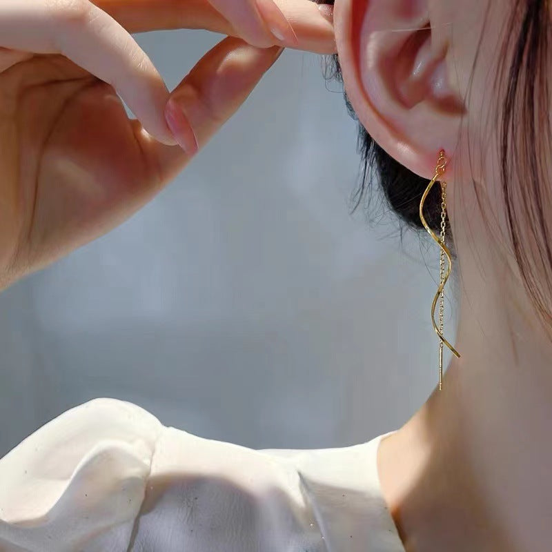 Wavy Threads Trendy Long Spiral Tassel Simple Ear Line