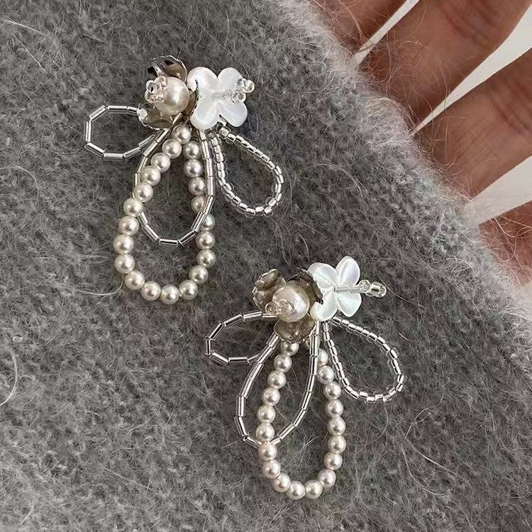 Women's Super Beautiful Shell Metal Flower Beaded Fashion Earrings