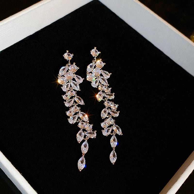 Korean Style White Zircon High-grade Simple Personalized Design Sense Earrings