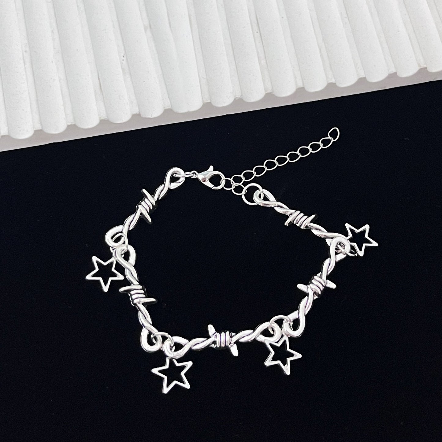 Women's & Men's Thorns Hand Accessory Hip Hop Punk Bracelet