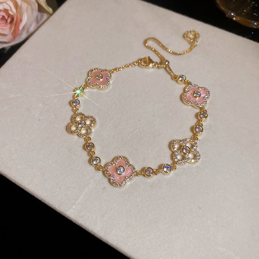 With Diamond Round Exquisite Fashion Retro Unique Design Light Luxury Bracelets