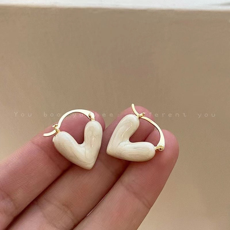 Women's Love Heart Fashionable Niche Design French Style Stud Earrings