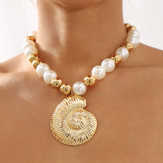 Eye-catching Hollow Conch Fashion Round Beads Mixed Color Imitation Necklace
