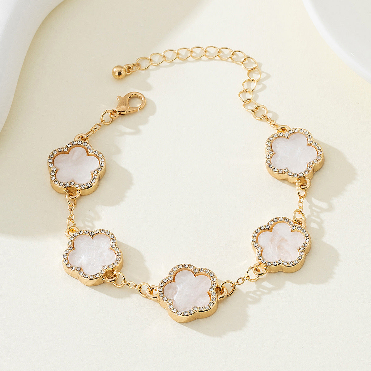Fashion Elegant Lucky Five Petal Flower Female Bracelet