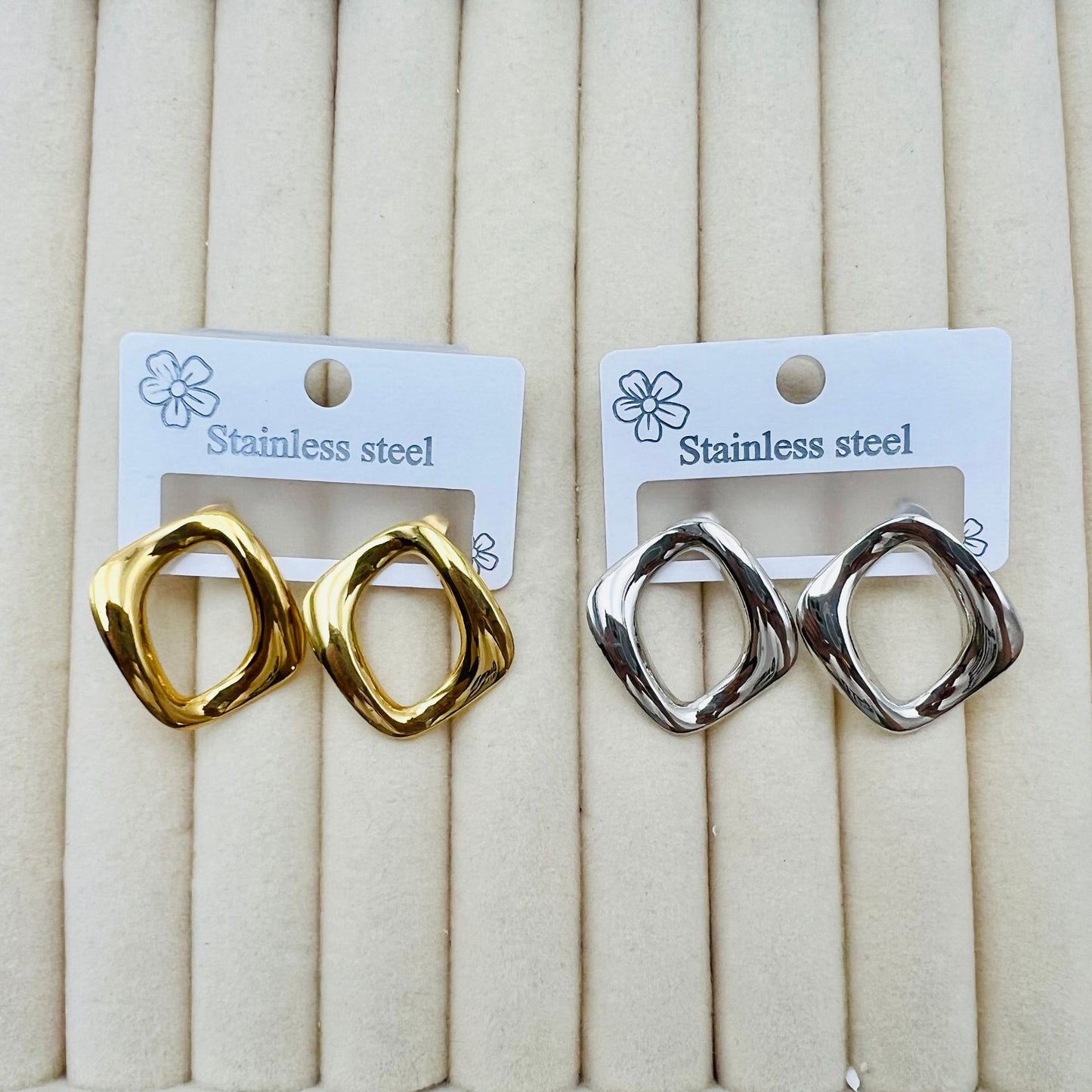 Light Luxury Gold Geometric Ear Female Personality Stud Earrings