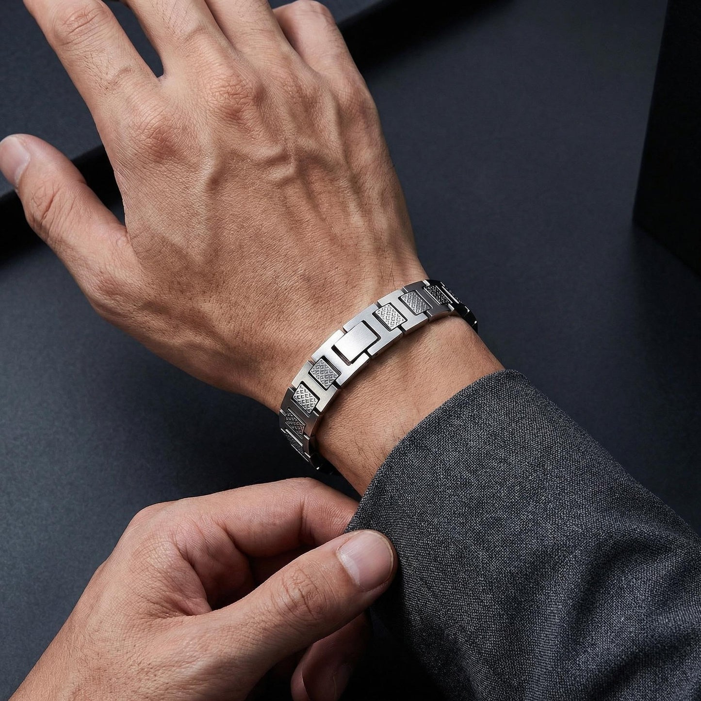 Women's & Men's Box Stainless Steel Crocodile Adjustable Strap Bracelets