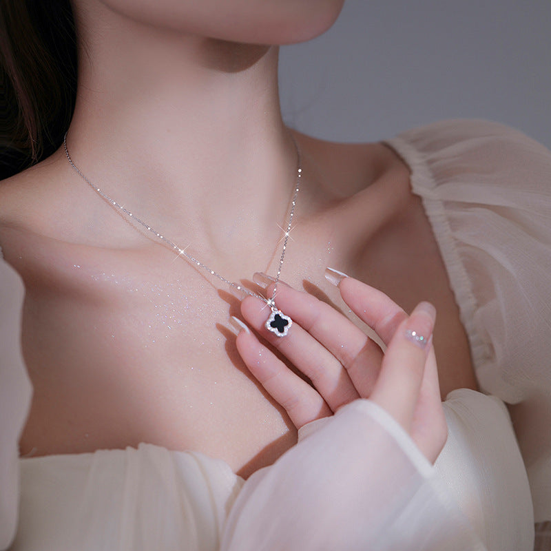 Women's Four-leaf Clover Double-sided High-grade Light Luxury Design Necklaces