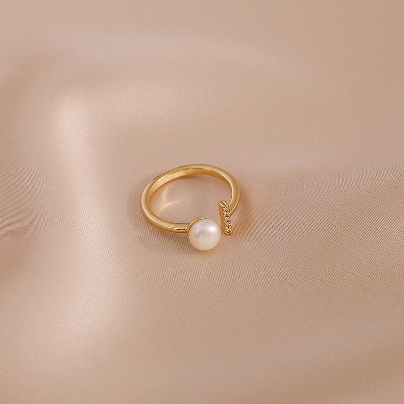 Women's Natural Freshwater Pearl Fashion Simple Cold Style Rings