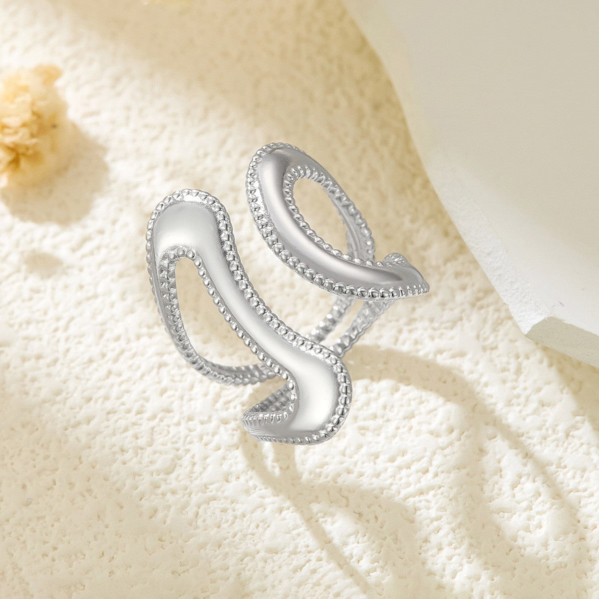 Stainless Steel Irregular Line Love Heart-shaped High-grade Ring
