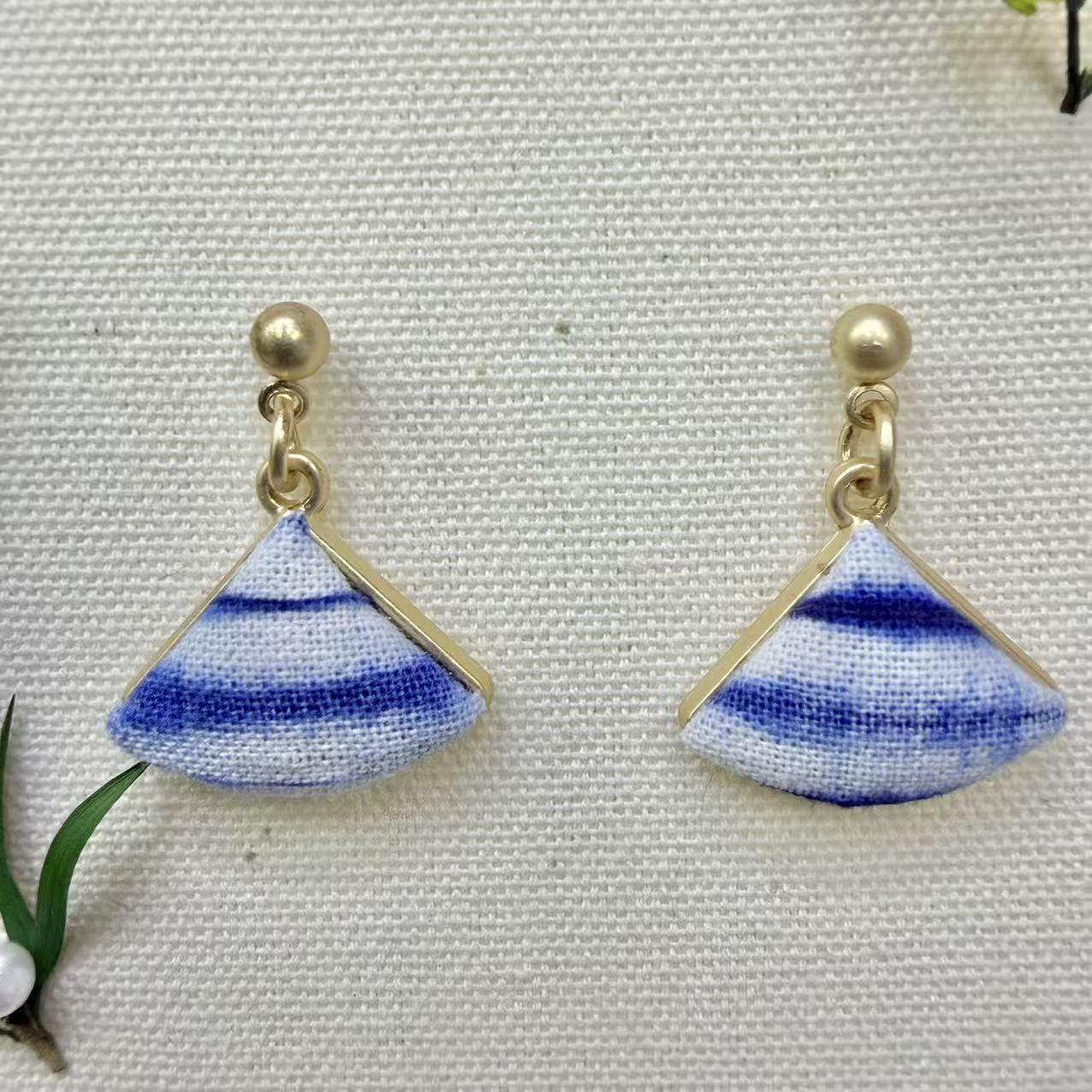 Yunnan Dali Ethnic Style Blue Dyed Stud Earrings